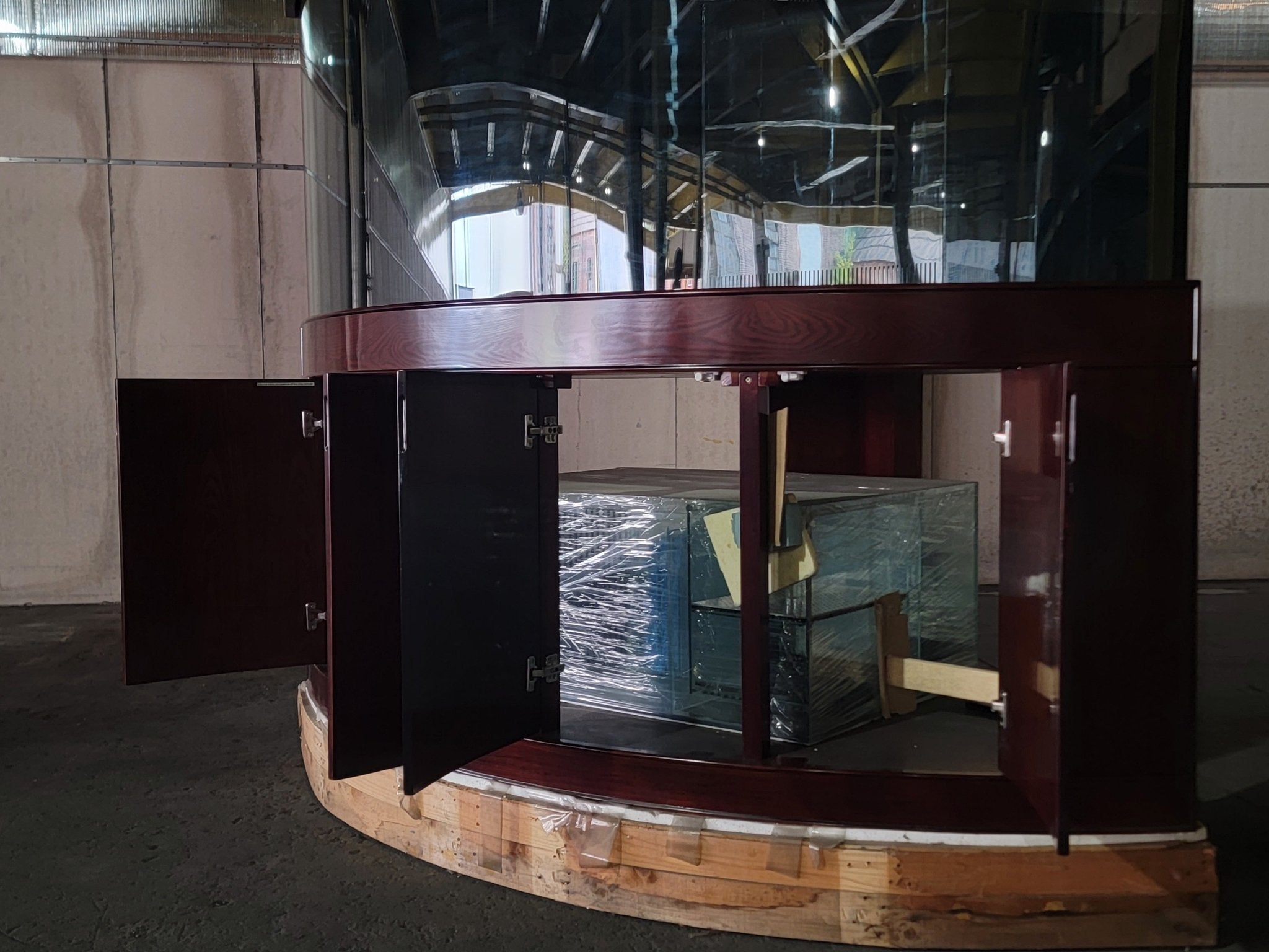 440g Corner 1/4 Cylinder Glass Aquarium Set in Walnut Wood Furniture | AQUA VIM